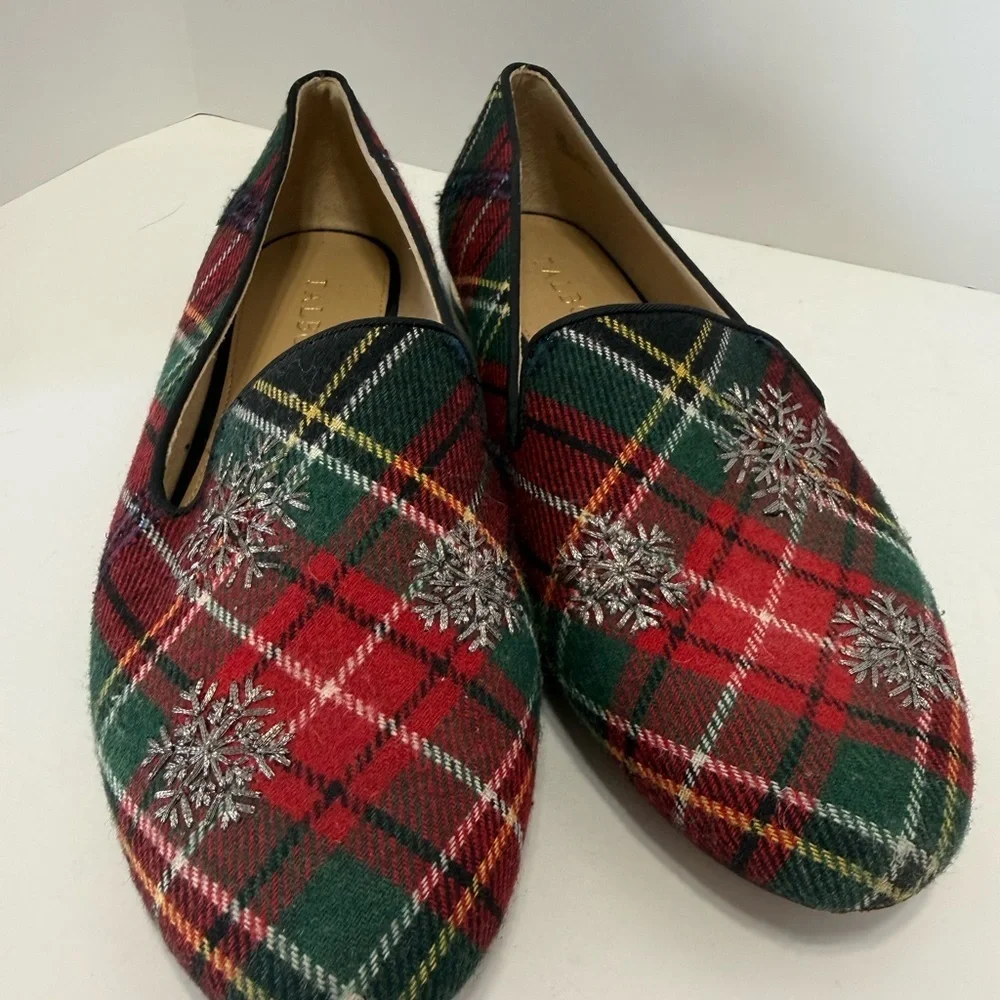 Talbots Red and Green Tartan Plaid With Embroidered Snowflake Loafers, Sz 7.5